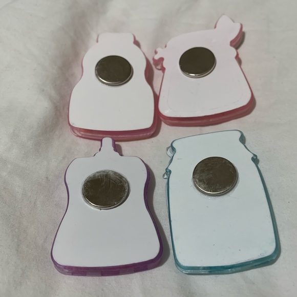 Magnet Shaker Juice Bottles and Jelly Jars Set of 4 - Picture 2 of 14